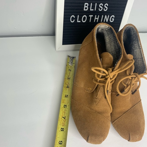 Toms Women’s Brown Rust Dessert Wedge Suede Ankle Booties Size 7 - Picture 11 of 16
